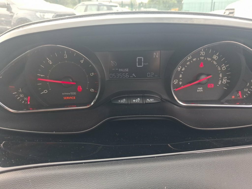 Peugeot 208 1L Active Red #6