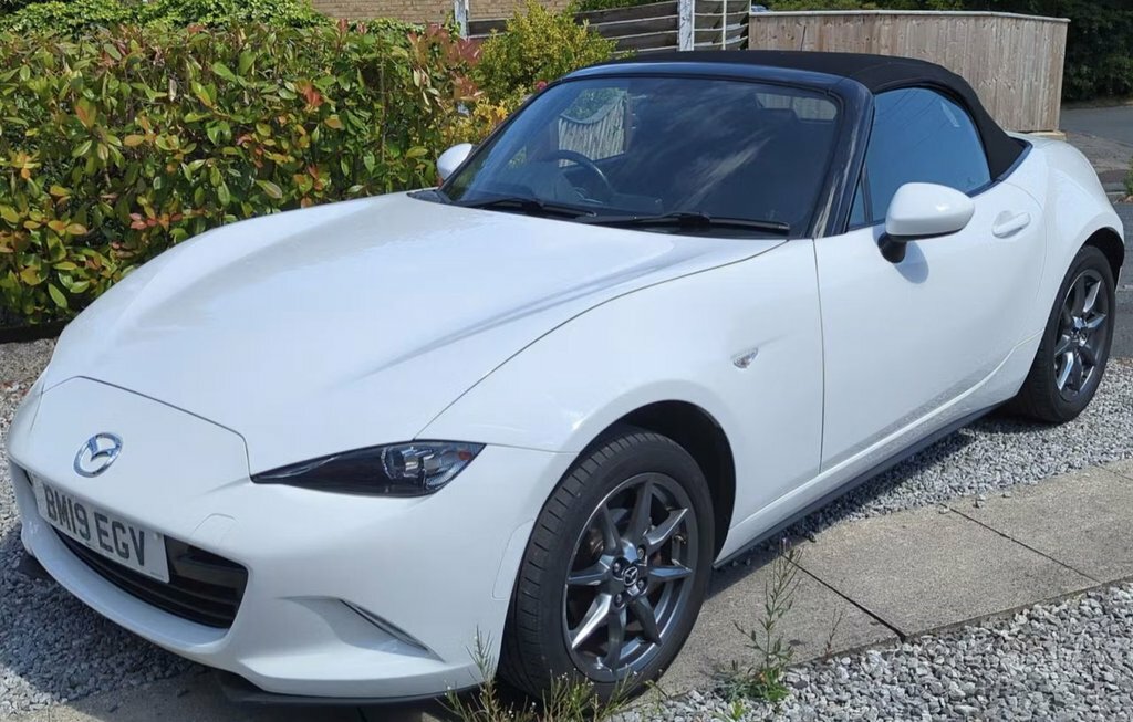 Mazda MX-5 1.5L Se White #2