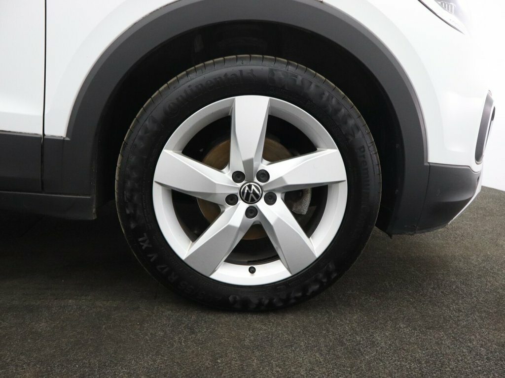 Volkswagen T-Cross 1.0 Tsi 95Ps Active Hatchback White #40