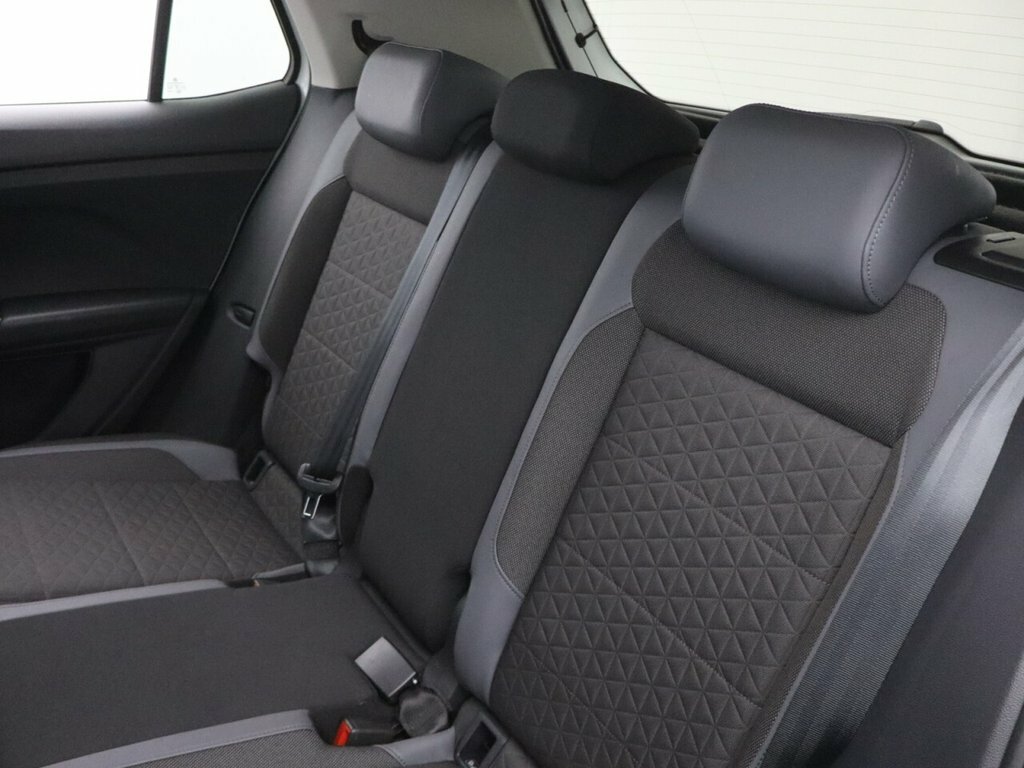 Volkswagen T-Cross 1.0 Tsi 95Ps Active Hatchback White #35