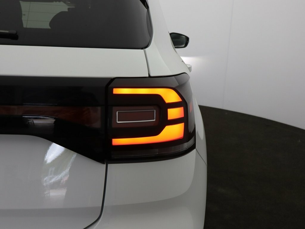 Volkswagen T-Cross 1.0 Tsi 95Ps Active Hatchback White #47