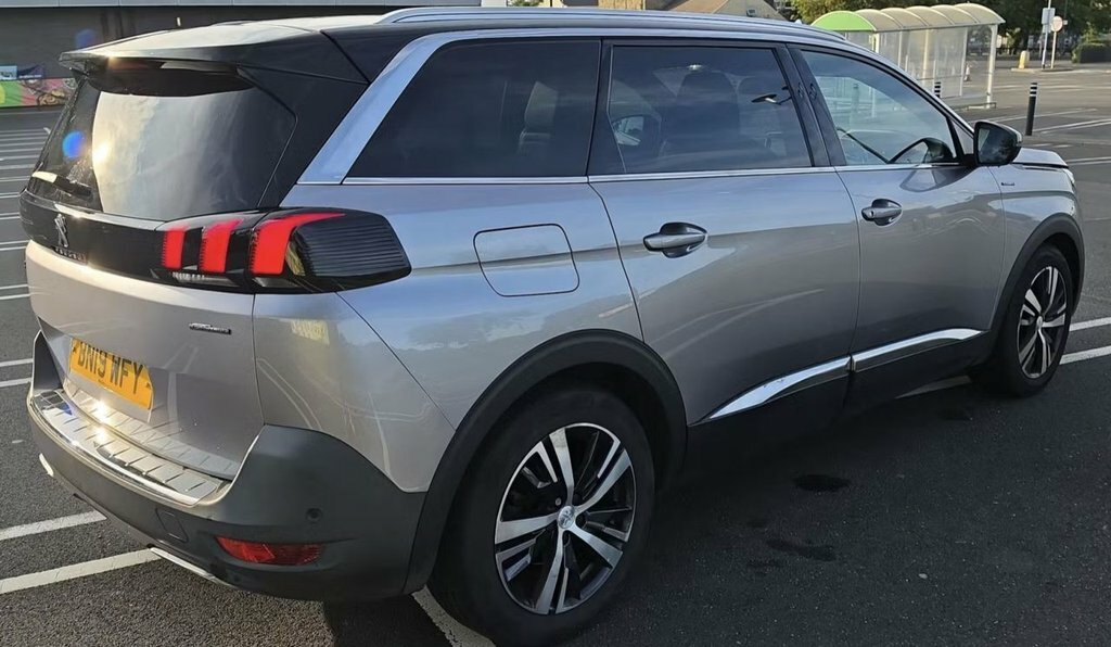 Peugeot 5008 1.5L Gt Line Grey #3