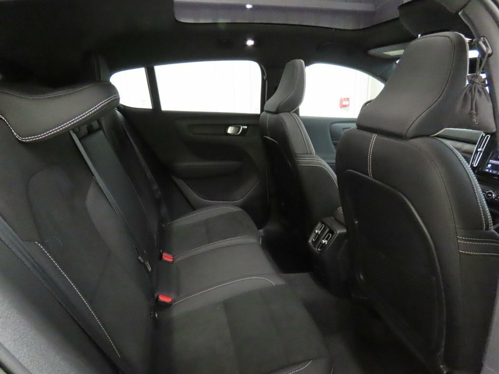 Volvo C40 C40 Professional Recharge Twin Ev Awd White #7