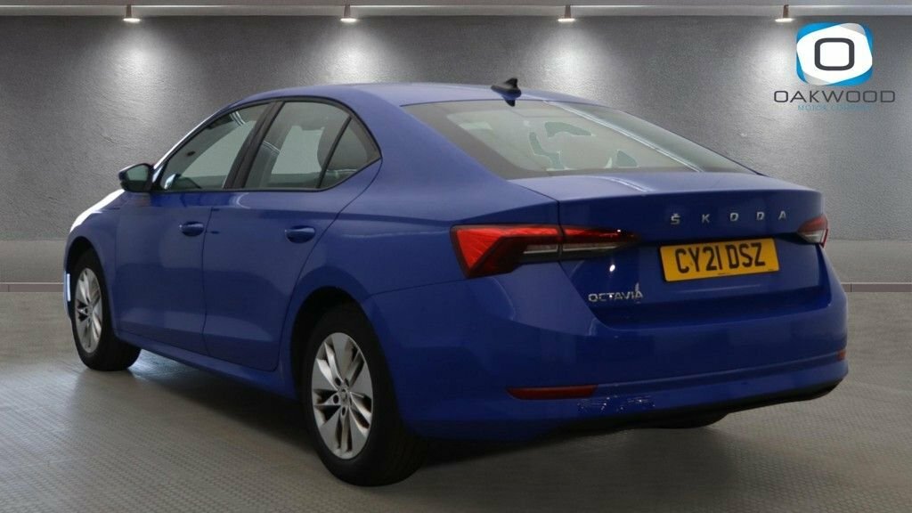Skoda Octavia 1L Se Technology Blue #3