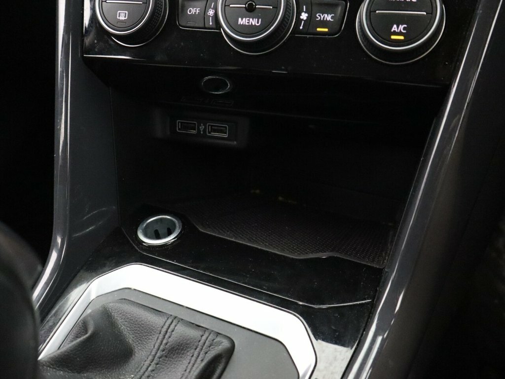 Volkswagen T-Roc 1.0 Tsi Design Euro 6 Ss Grey #22