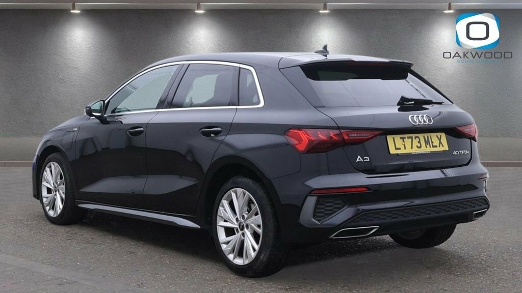 Audi A3 1L S Line Black #3