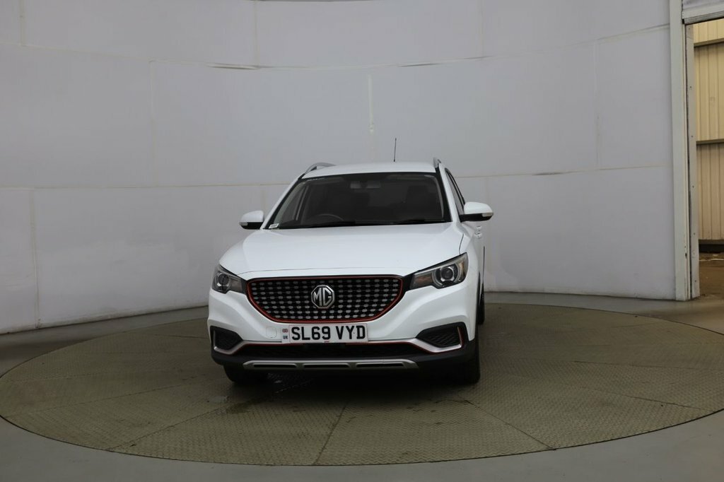 MG ZS 1L Limited Edition White #2