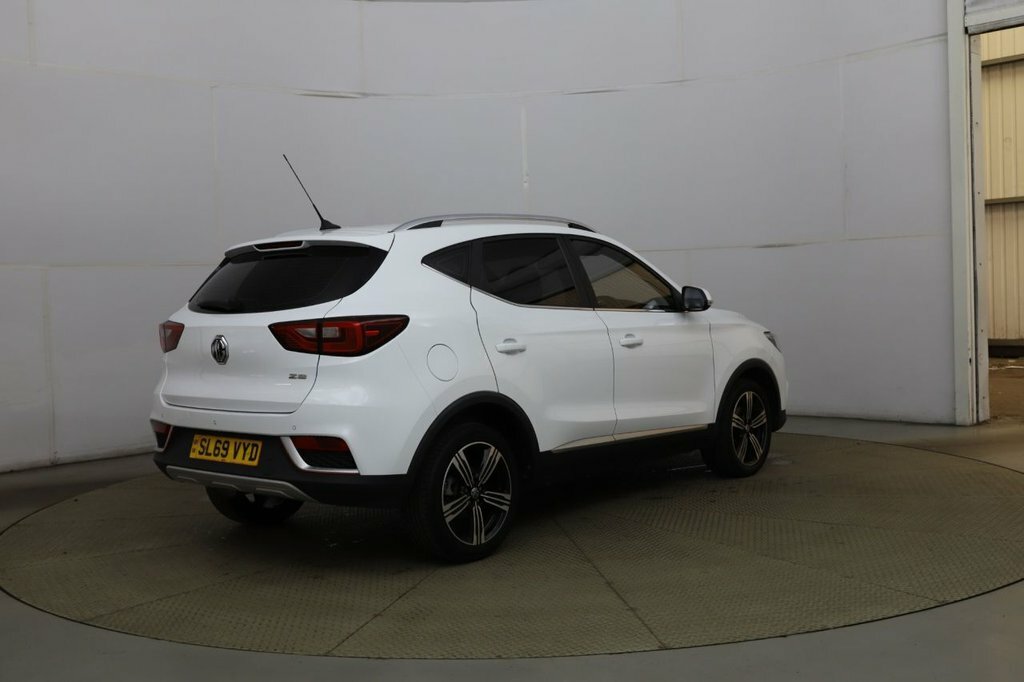 MG ZS 1L Limited Edition White #6