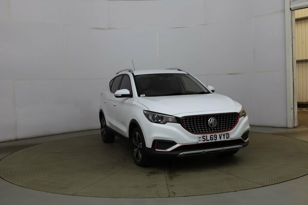 MG ZS 1L Limited Edition White