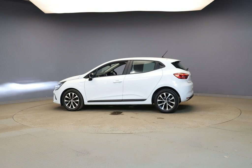 Renault Clio 1L Evolution White #5