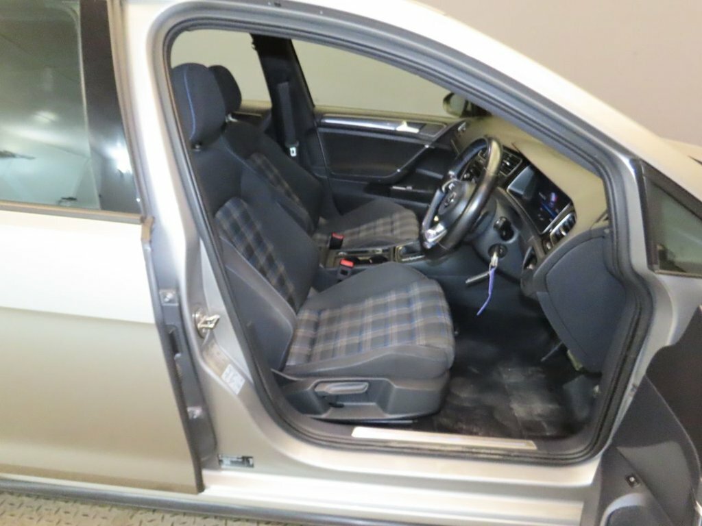 Volkswagen e-Golf 2.0 Tsi R Estate Dsg 4Motion Euro 6 S Blue #7