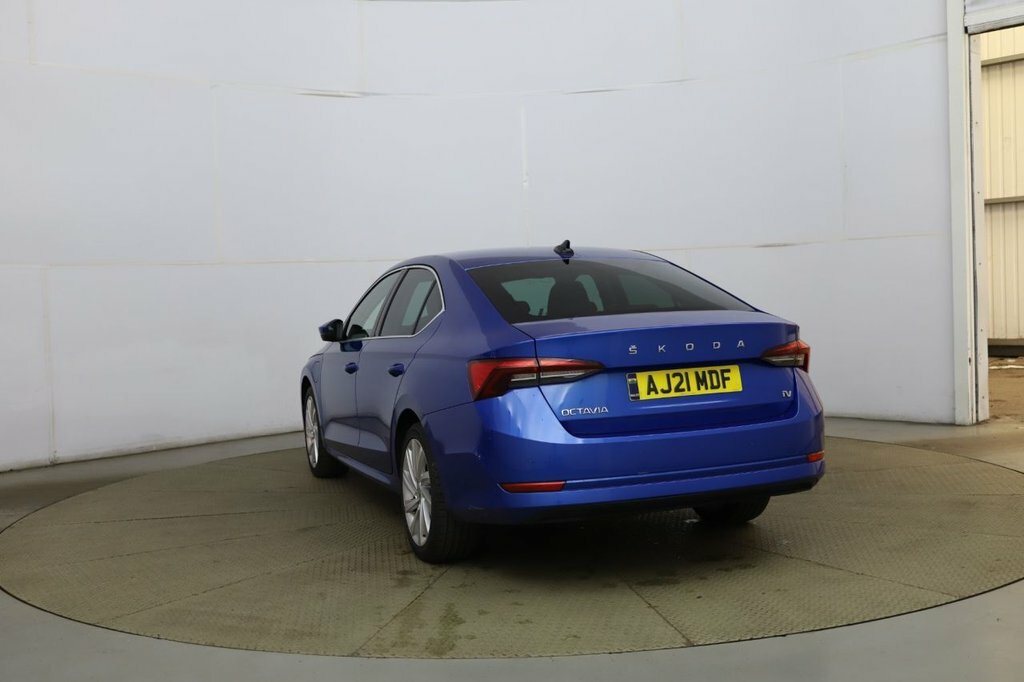 Skoda Octavia 1.4L Se L Blue #5