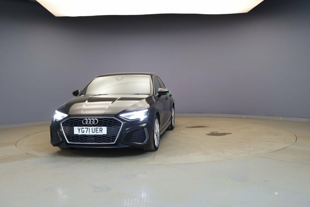 Audi A3 1L S Line Black #3