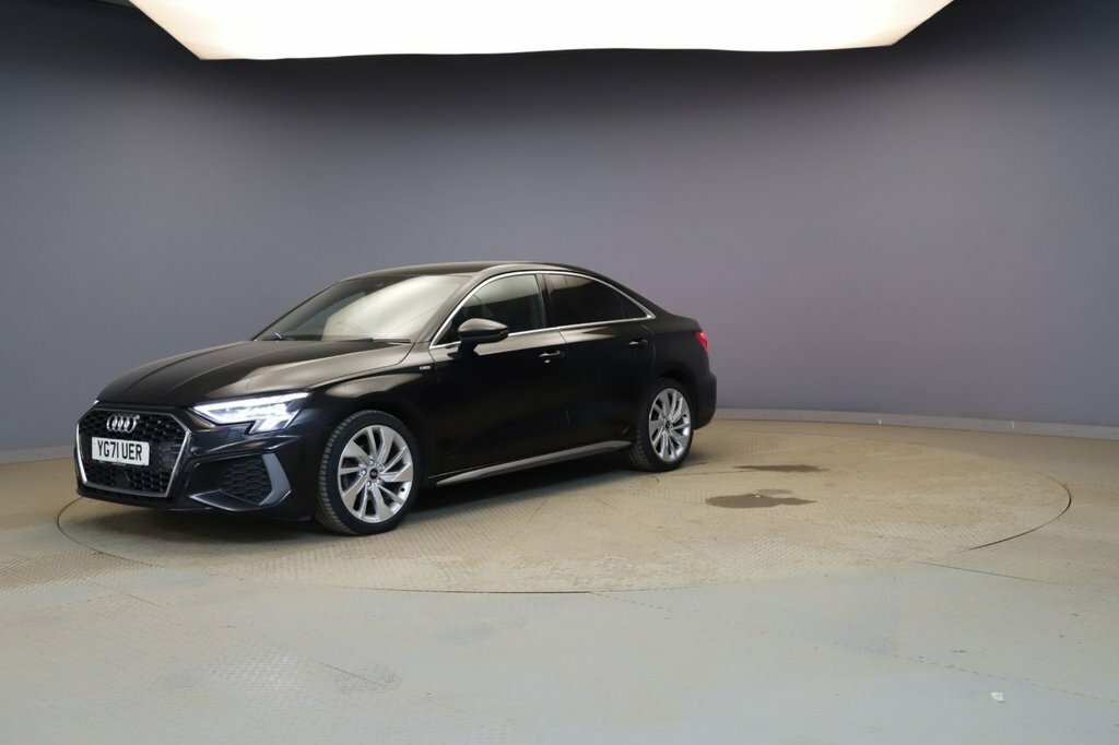 Audi A3 1L S Line Black #2