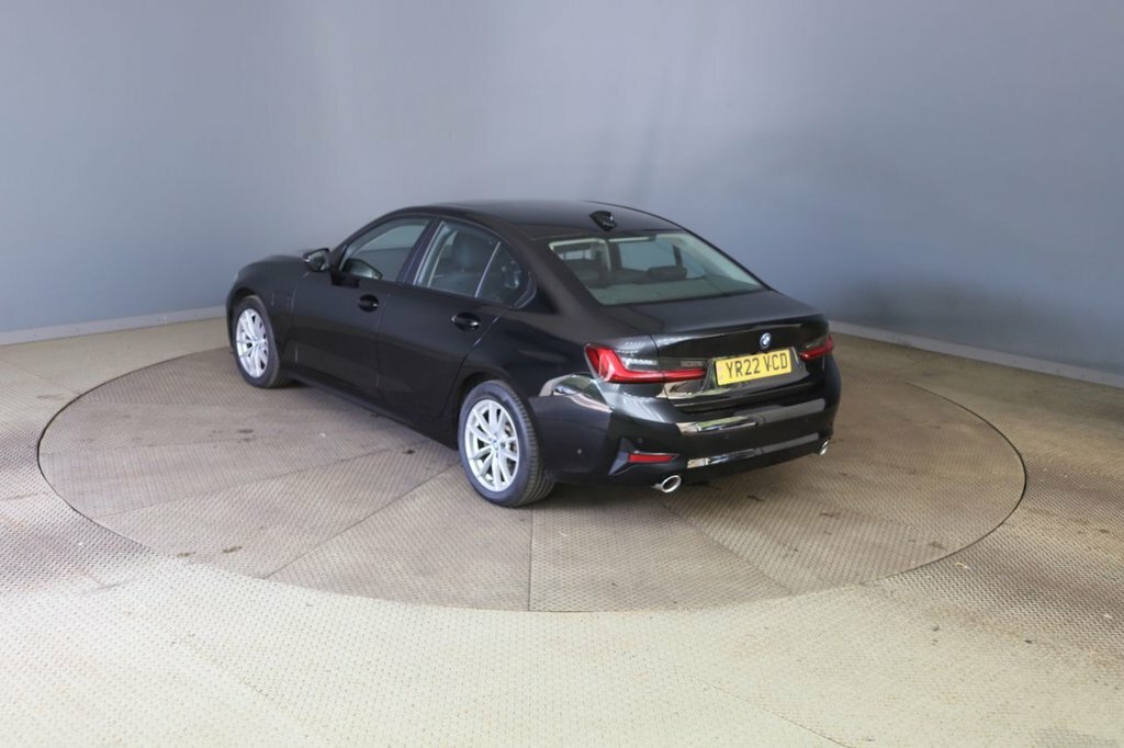 BMW 3 Series 2L Se Pro Black #5