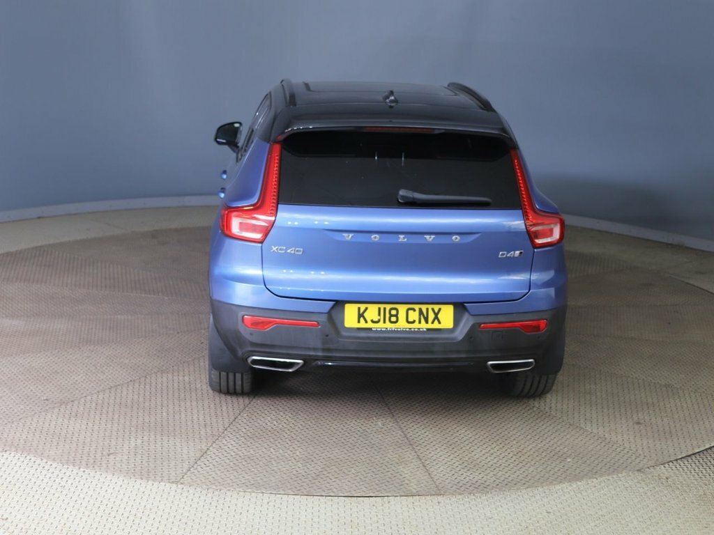 Volvo XC40 2L R-design Pro Blue #4