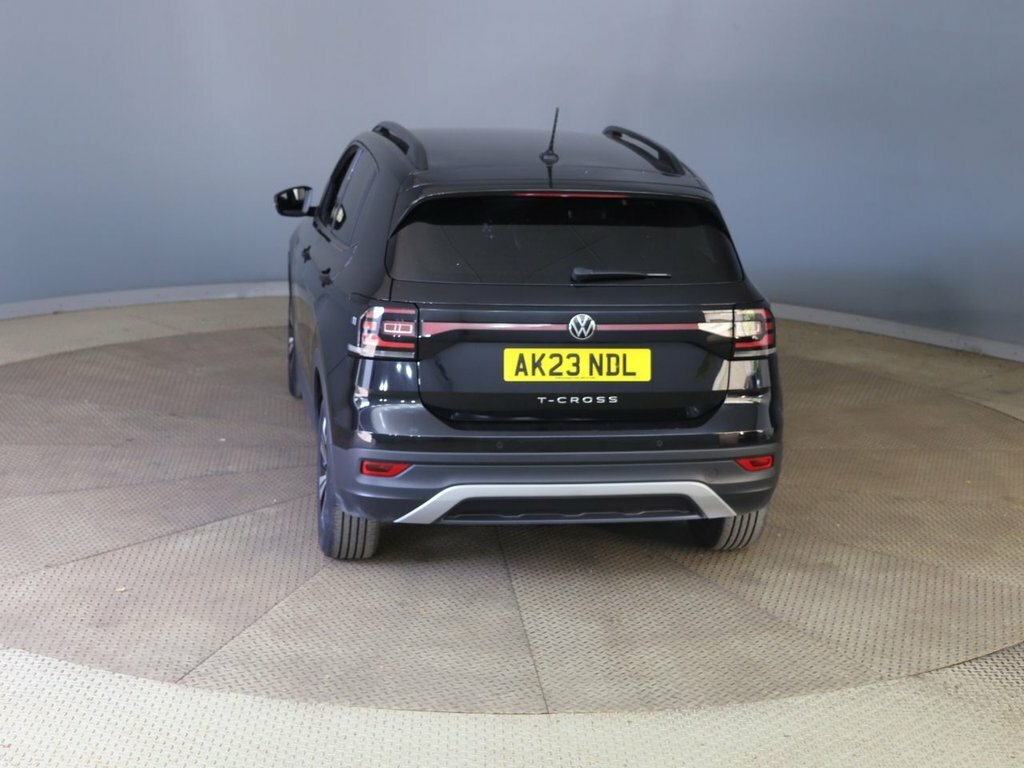 Volkswagen T-Cross 1L Black Edition Black #4