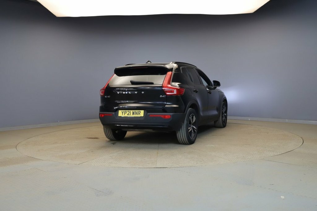 Volvo XC40 2L R-design Black #6