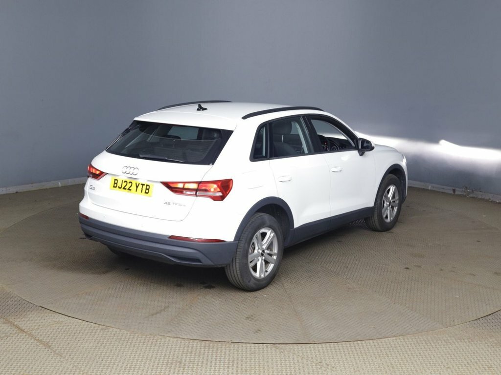 Audi Q3 1.4L Technik White #6