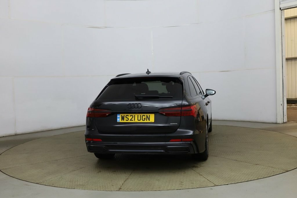 Audi A6 Avant 3L Black Edition Black #4
