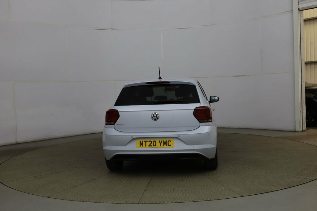 Volkswagen Polo 1L Match Silver #4