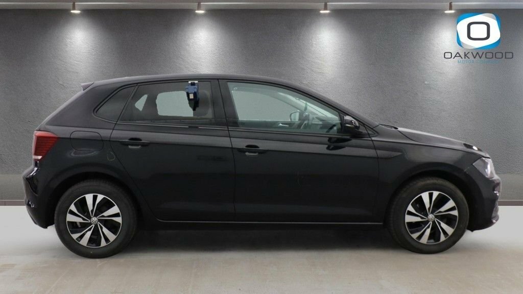 Volkswagen Polo 1L Match Black #5