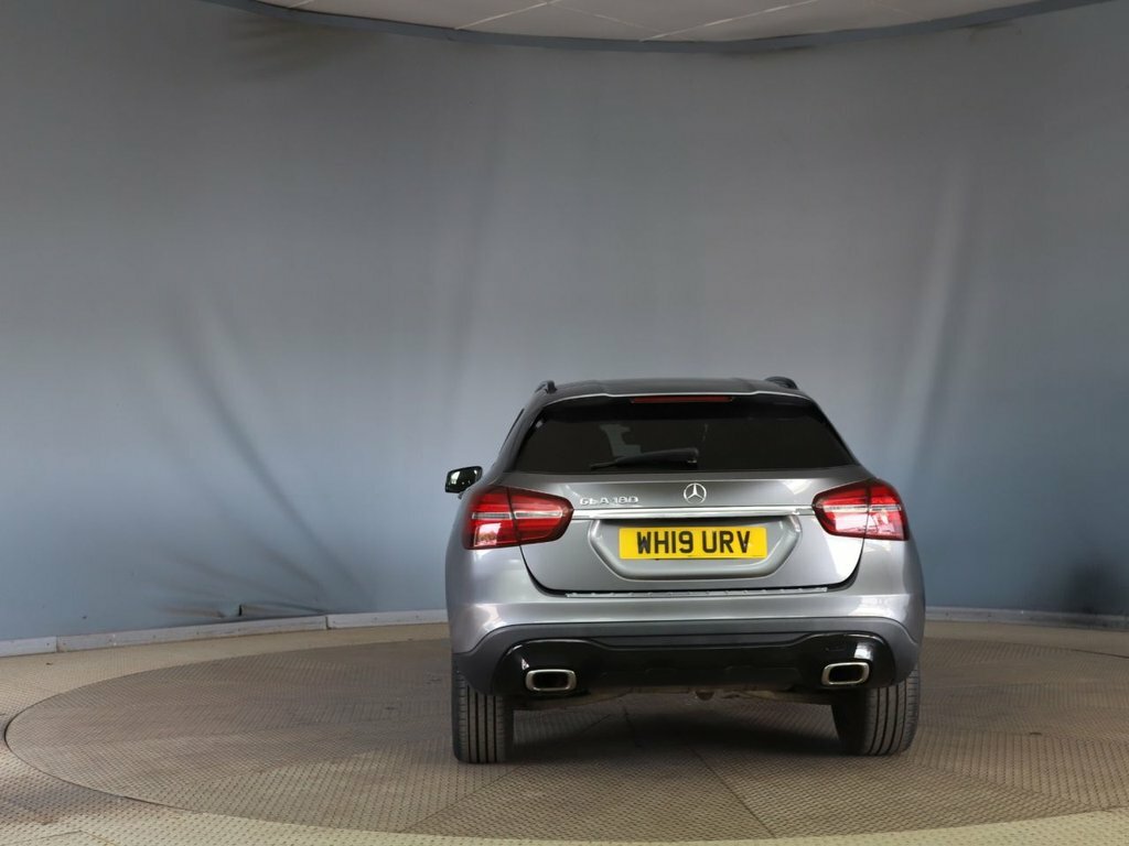 Mercedes-Benz GLA Class 1.6L Urban Edition Grey #4