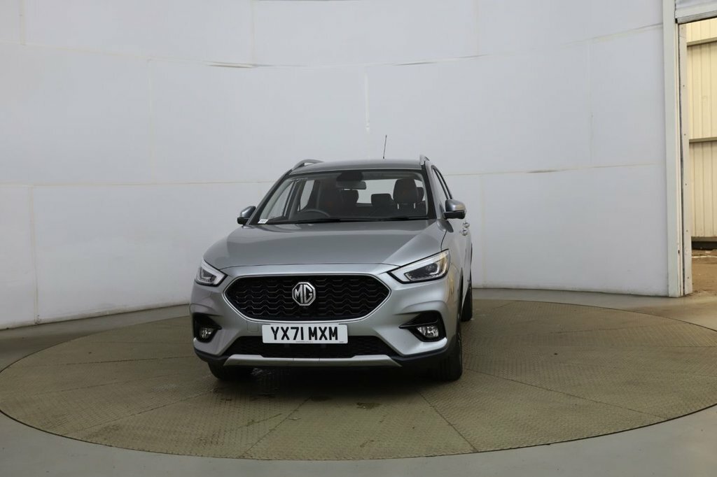 MG ZS 1L Exclusive Silver #2