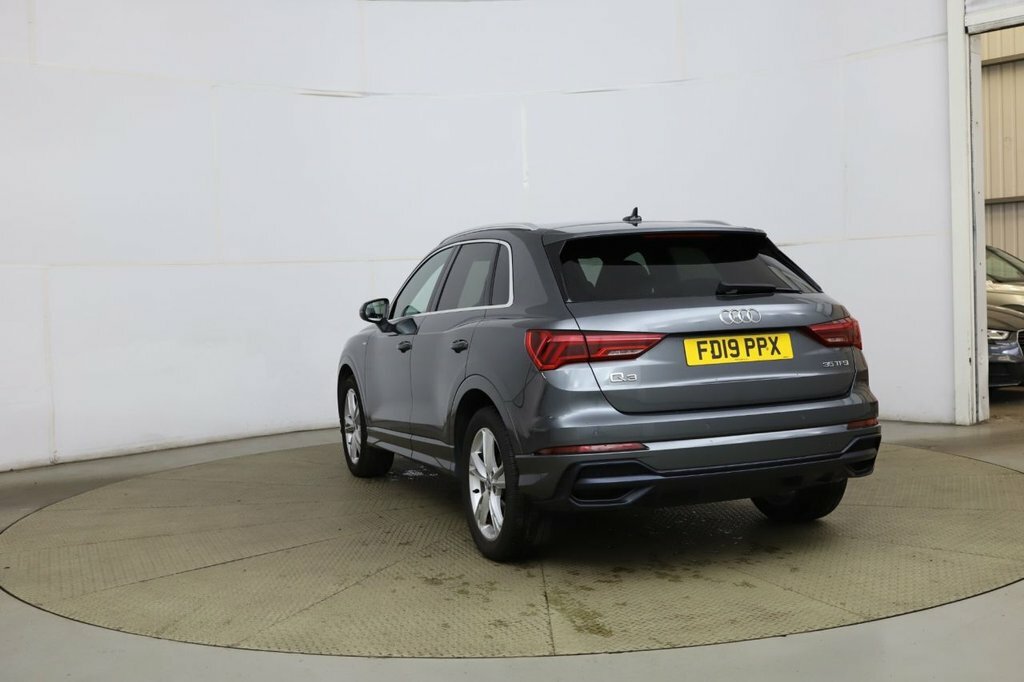Audi Q3 1.5L S Line Grey #5