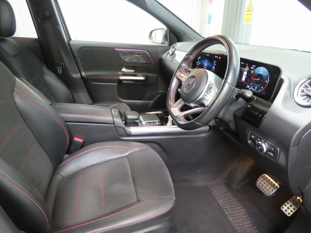 Mercedes-Benz GLA Class 2L Amg Line Black #6