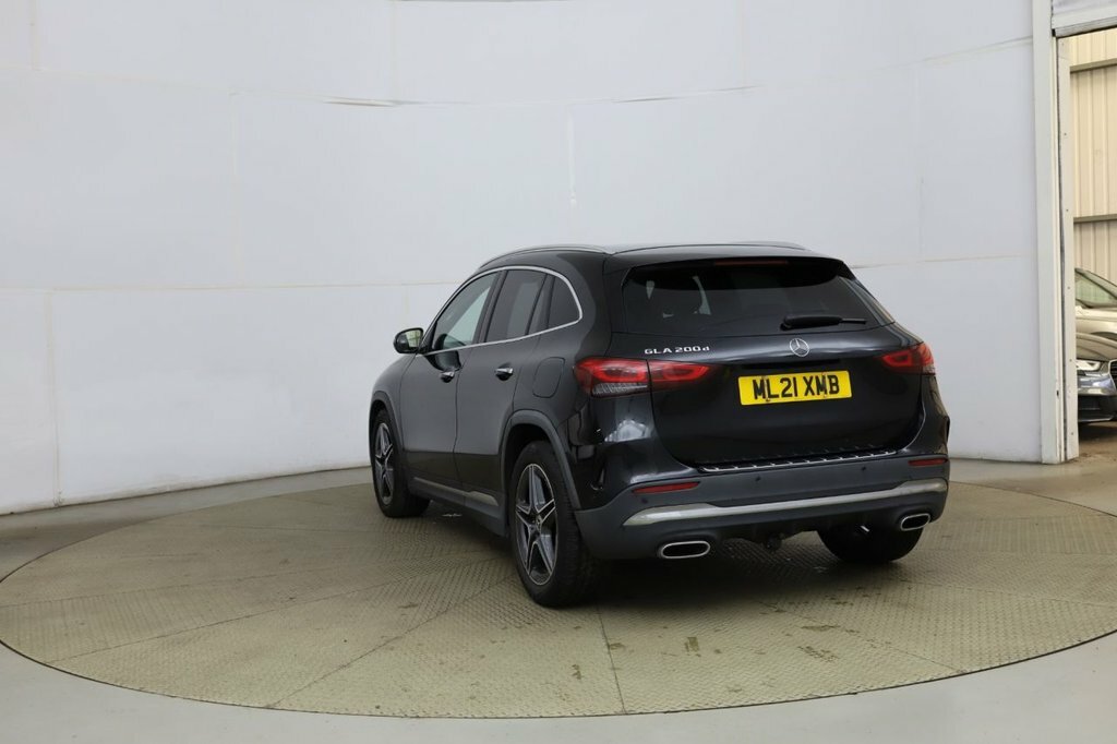 Mercedes-Benz GLA Class 2L Amg Line Black #4