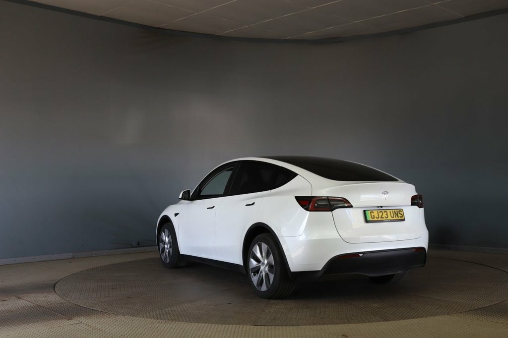 Tesla Model Y Suv GJ23UNS White #5