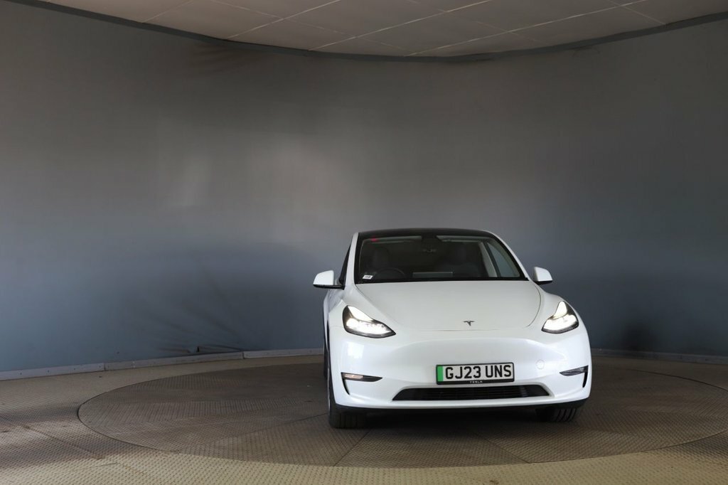 Tesla Model Y Suv GJ23UNS White #2