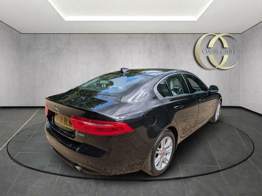 Jaguar XE 2.0I Gpf Prestige Euro 6 Ss Black #6