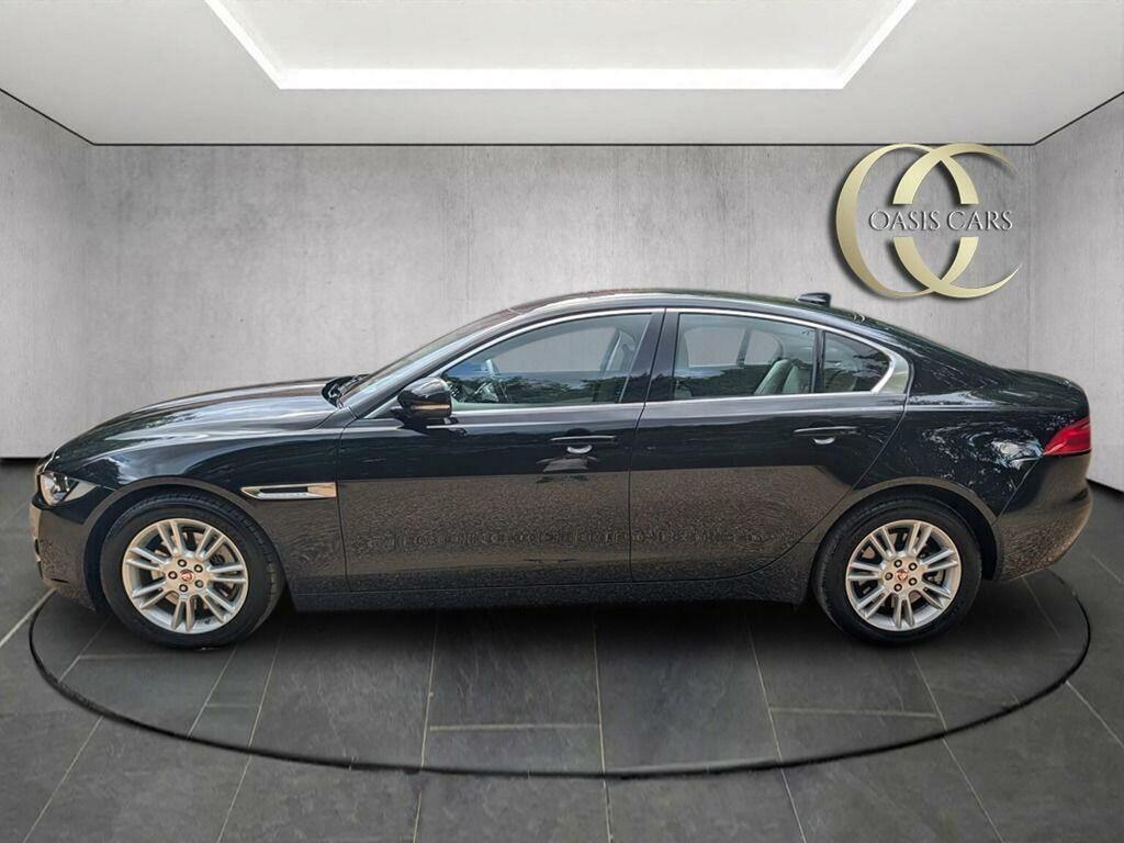 Jaguar XE 2.0L R-sport Ingenium 247 Bhp Black #10