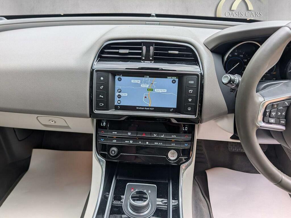 Jaguar XE 2.0L R-sport Ingenium 247 Bhp Black #11
