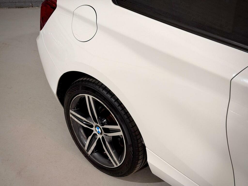 BMW 1 Series 116D Urban 5-Door Black #11