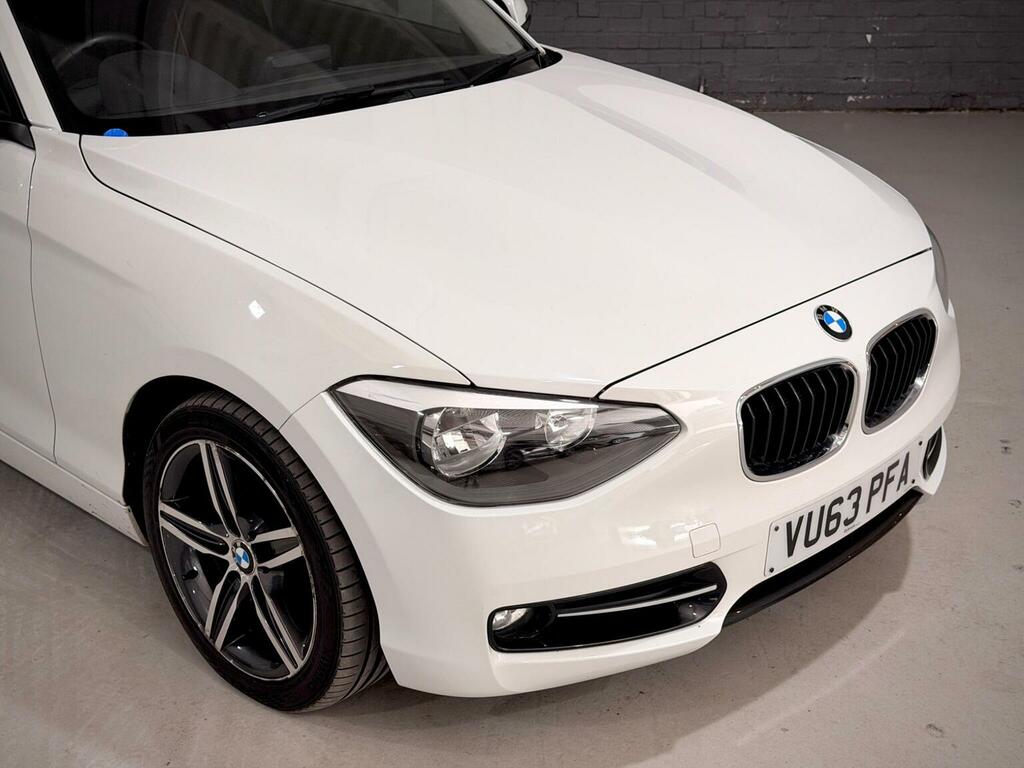 BMW 1 Series 116D Urban 5-Door Black #12