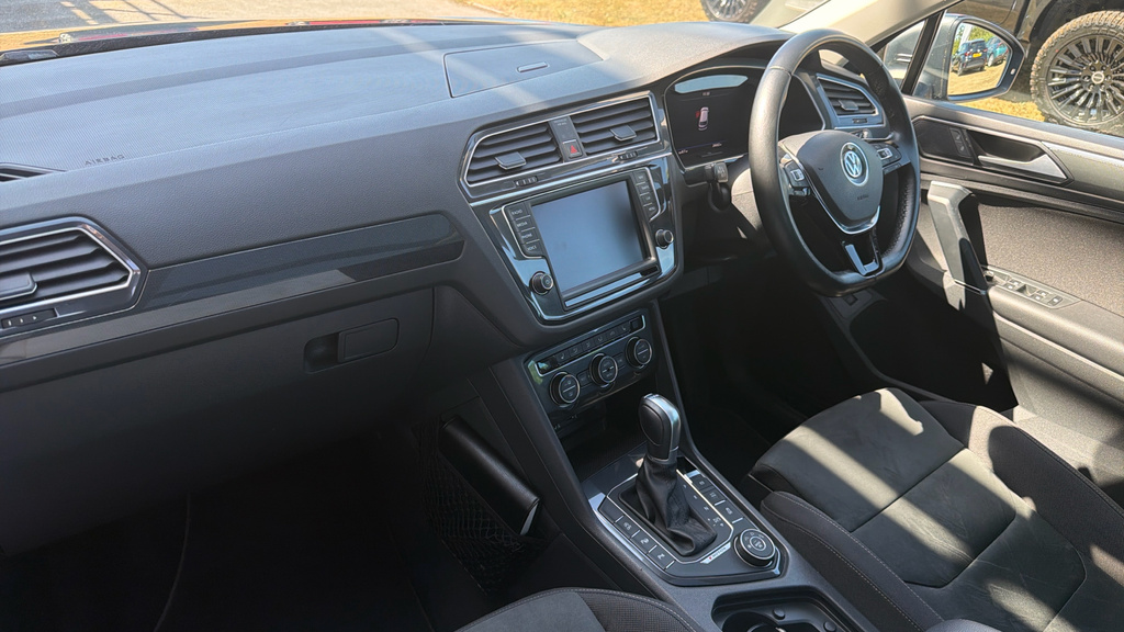 Volkswagen Tiguan 2.0 Tdi Bluemotion Tech Sel Suv Dsg 4Mo Grey #6