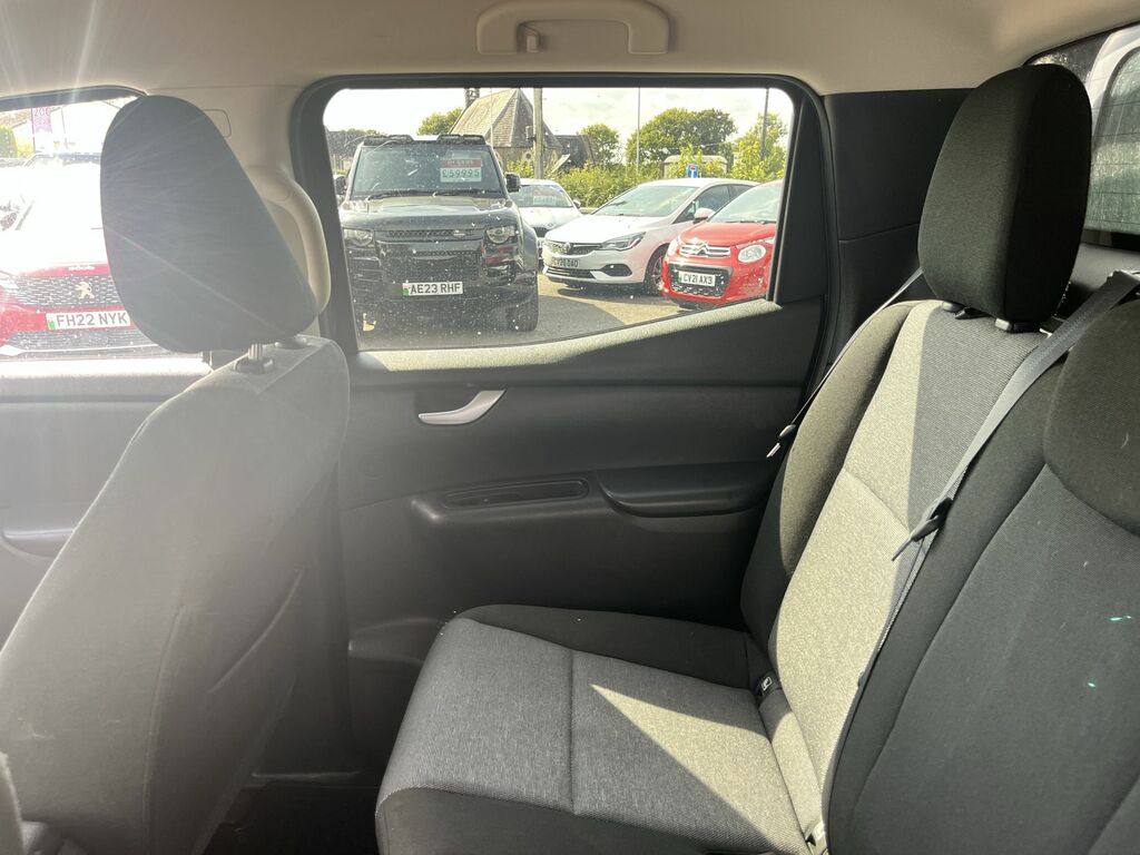 Mercedes-Benz X Class 2.3 X250 D 4Matic Progressive 188 Bhp Blue #16