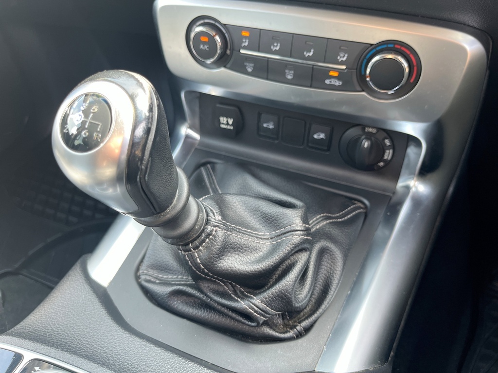 Mercedes-Benz X Class 2.3 X250 D 4Matic Progressive 188 Bhp Blue #29