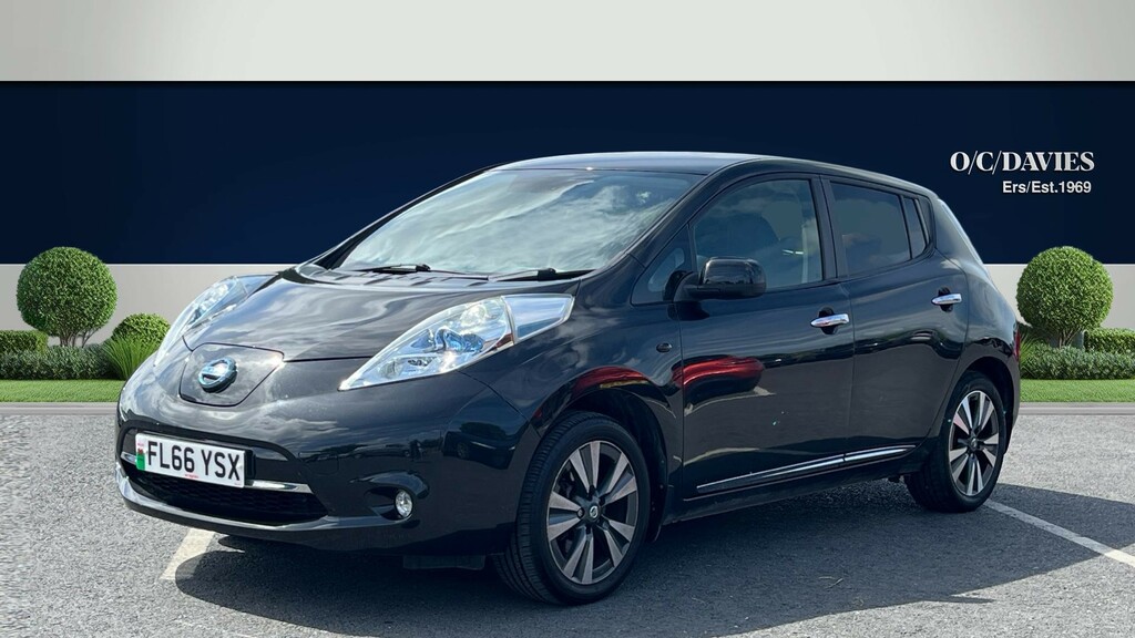 Nissan Leaf 30Kwh Tekna Hatchback 109 Bhp Black #4