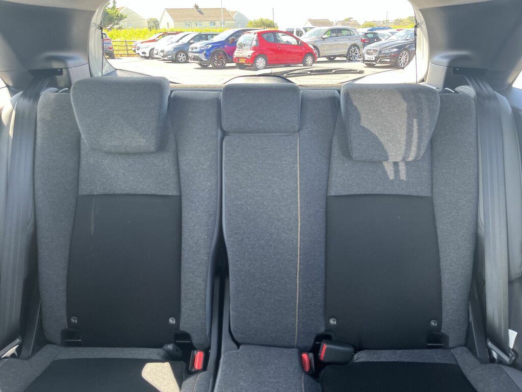 Honda Jazz 1.5 I-mmd Hybrid Advance Ecvt Red #17