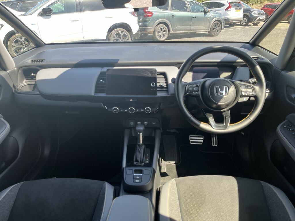 Honda Jazz 1.5 I-mmd Hybrid Advance Ecvt Red #14