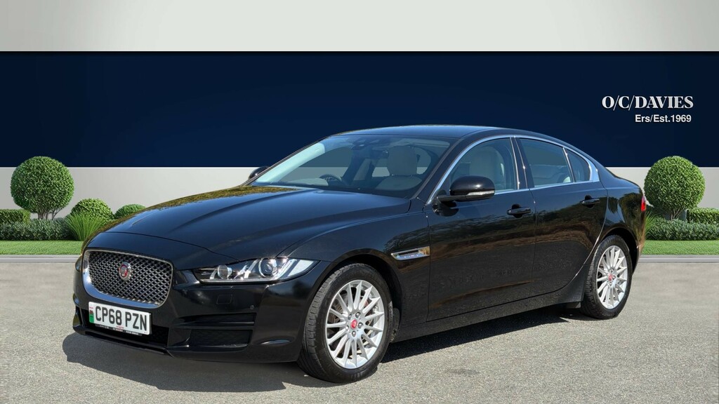 Jaguar XE 2.0D Portfolio Saloon Euro 6 Ss Black #4