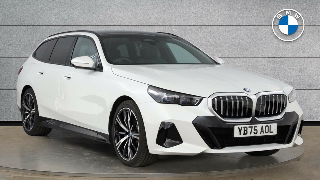 BMW 5 Series Estate White