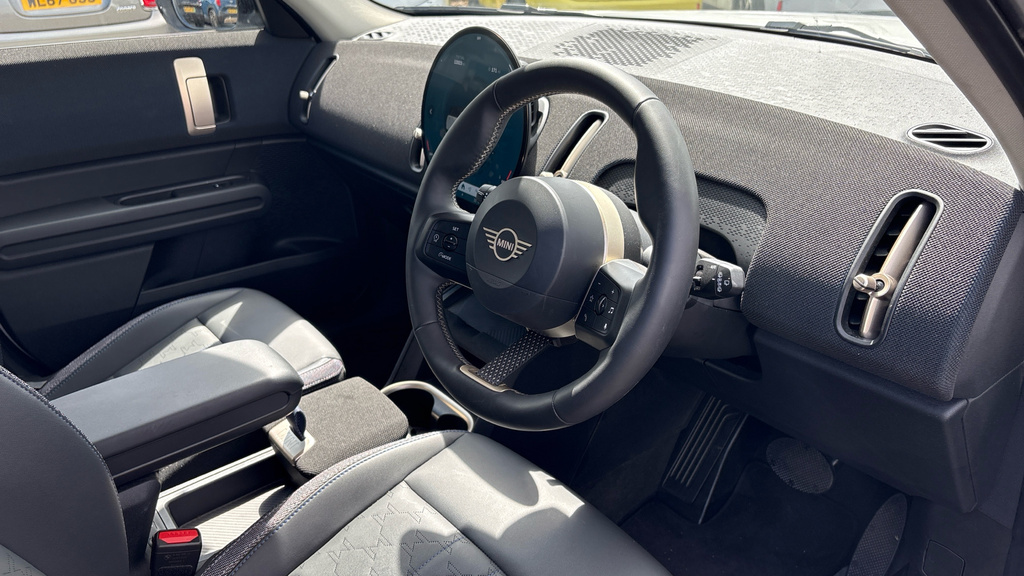 Mini Countryman Petrol YG75KZS White #6