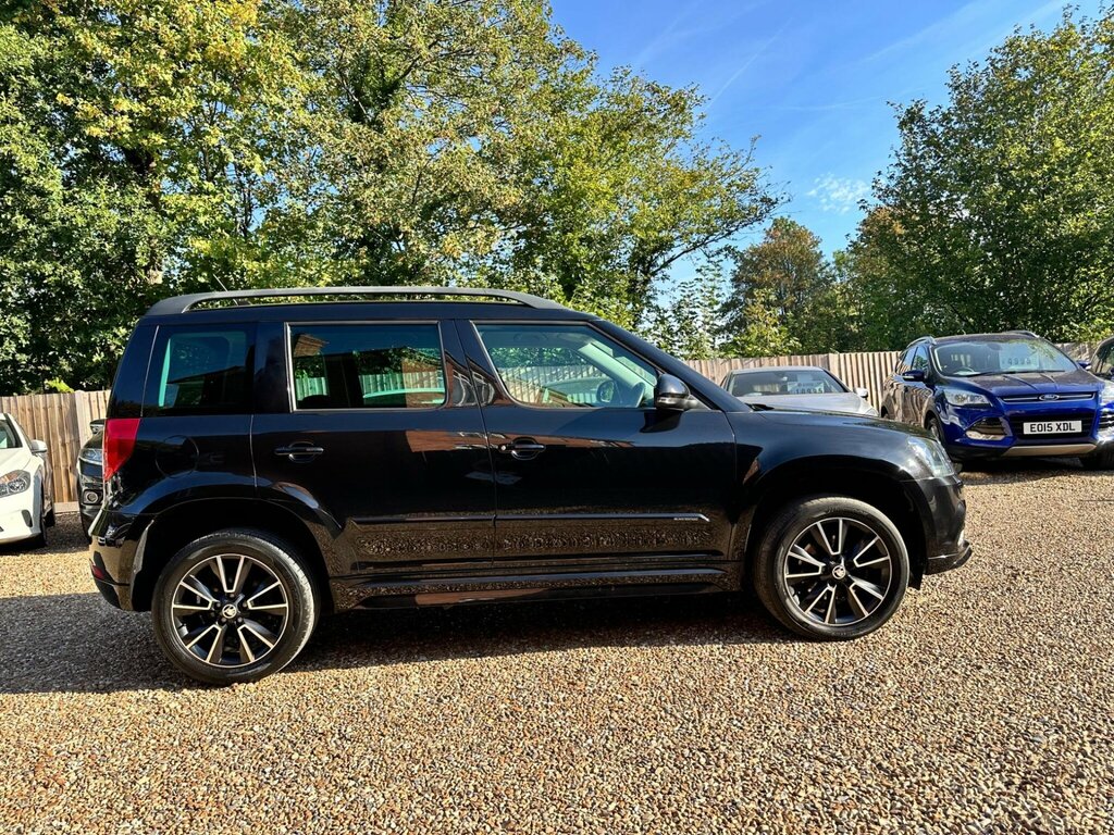 Skoda Yeti 2.0 Tdi Black Edition Dsg 4Wd Euro 5 Black #3