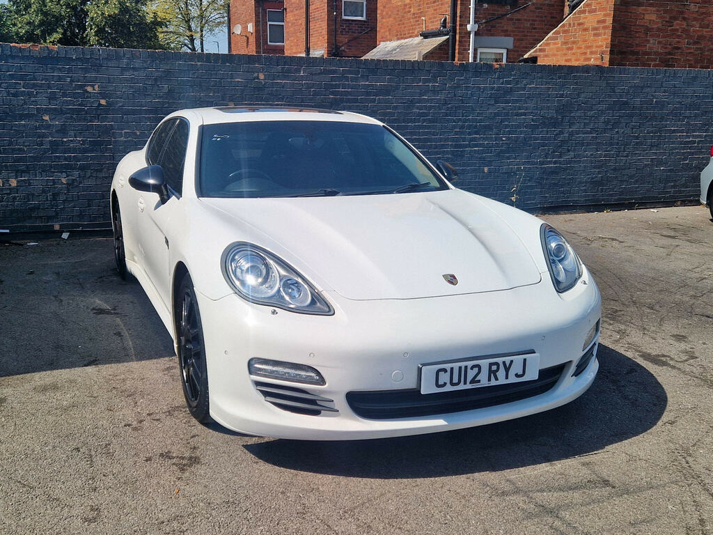 Porsche Panamera 3.0D V6 Tiptronics Euro 5 White #2