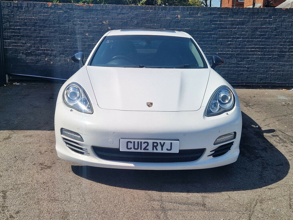 Porsche Panamera 3.0D V6 Tiptronics Euro 5 White #3
